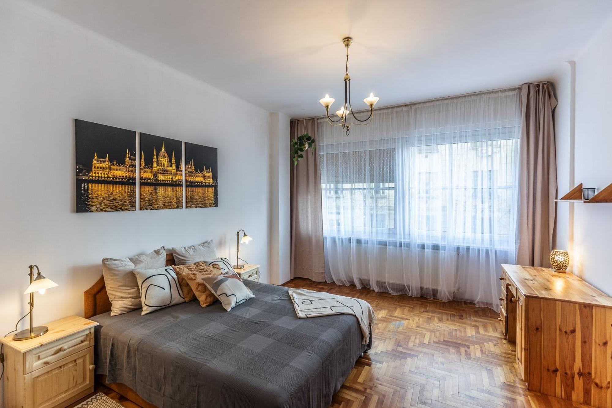 Bright & Spacious Riverside Apartment With Balcony Будапешт Экстерьер фото